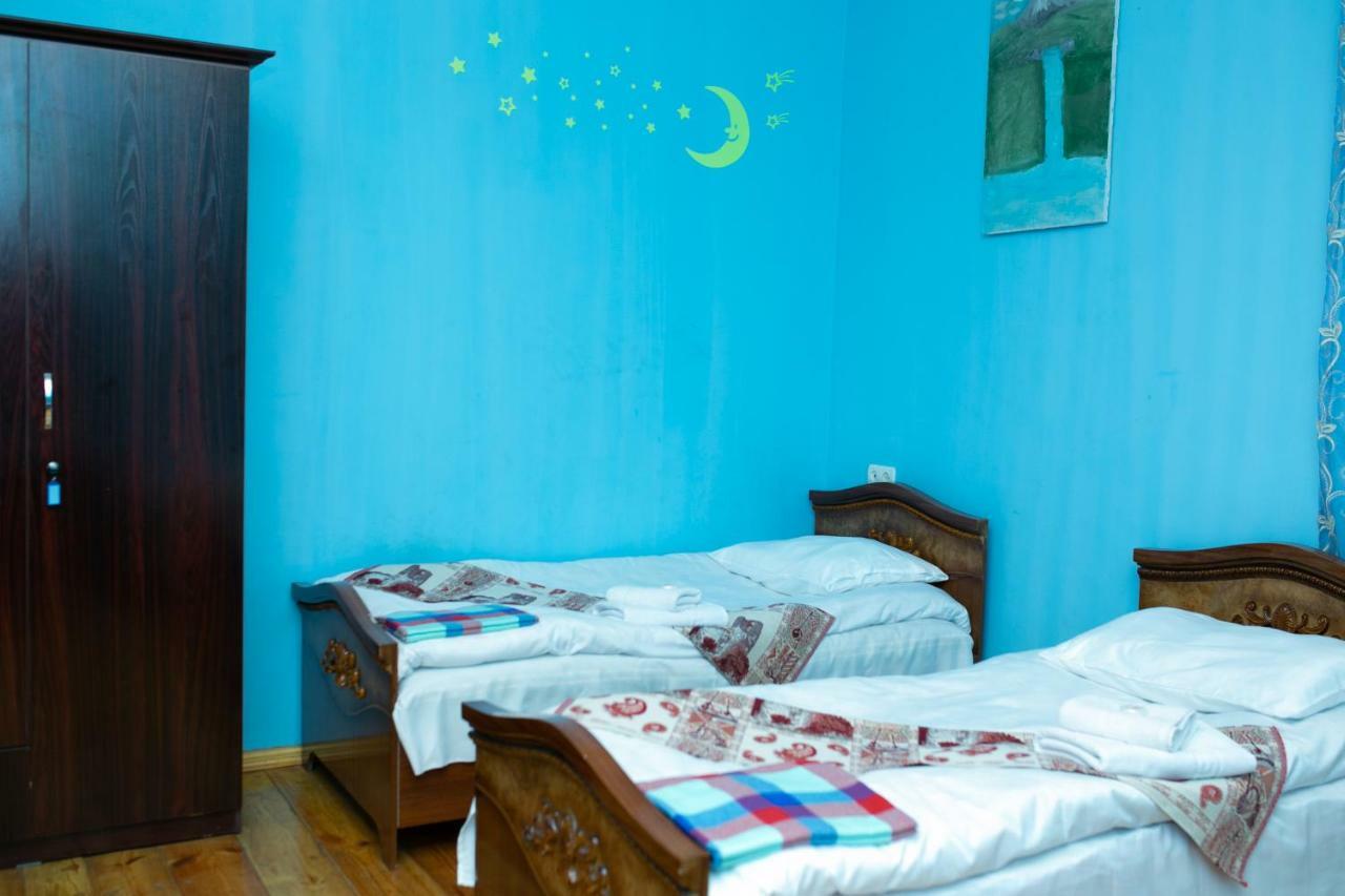 Khurma Hostel 占贾 外观 照片
