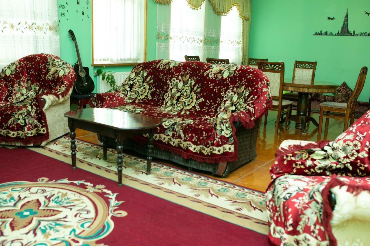 Khurma Hostel 占贾 外观 照片