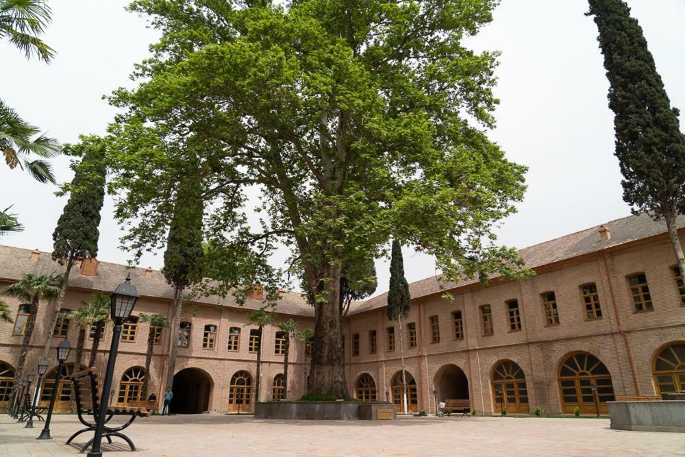 Khurma Hostel 占贾 外观 照片