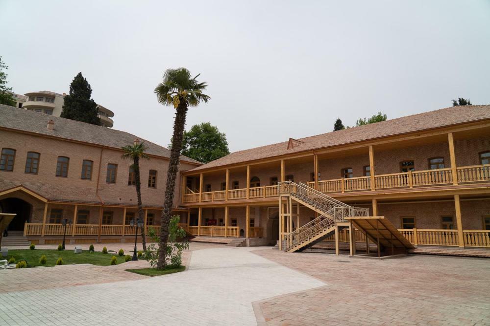 Khurma Hostel 占贾 外观 照片