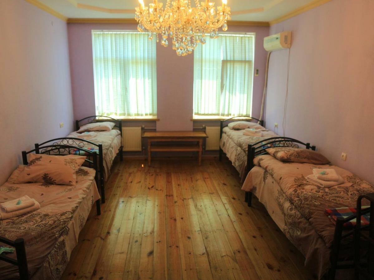 Khurma Hostel 占贾 外观 照片